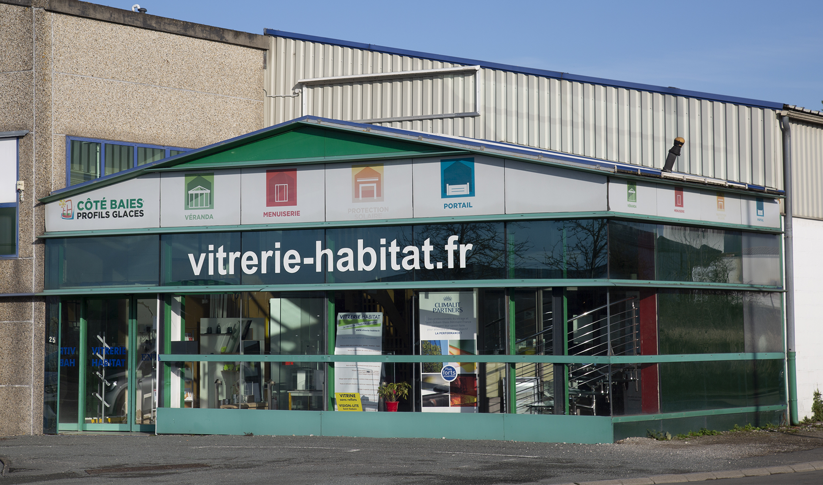 facade vitrerie habitat abbeville